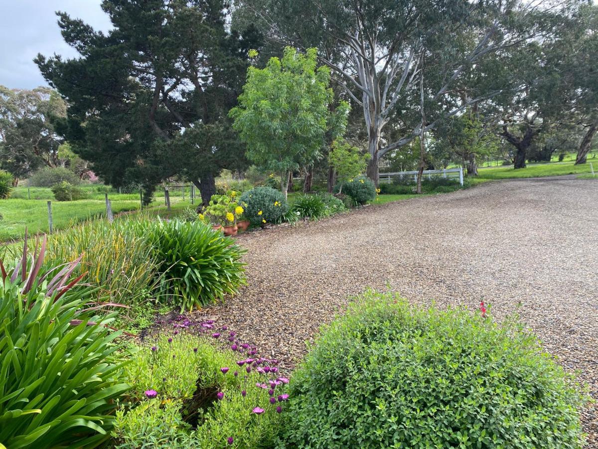 Lazy Days Cottage - Victor Harbor Hindmarsh Valley Экстерьер фото